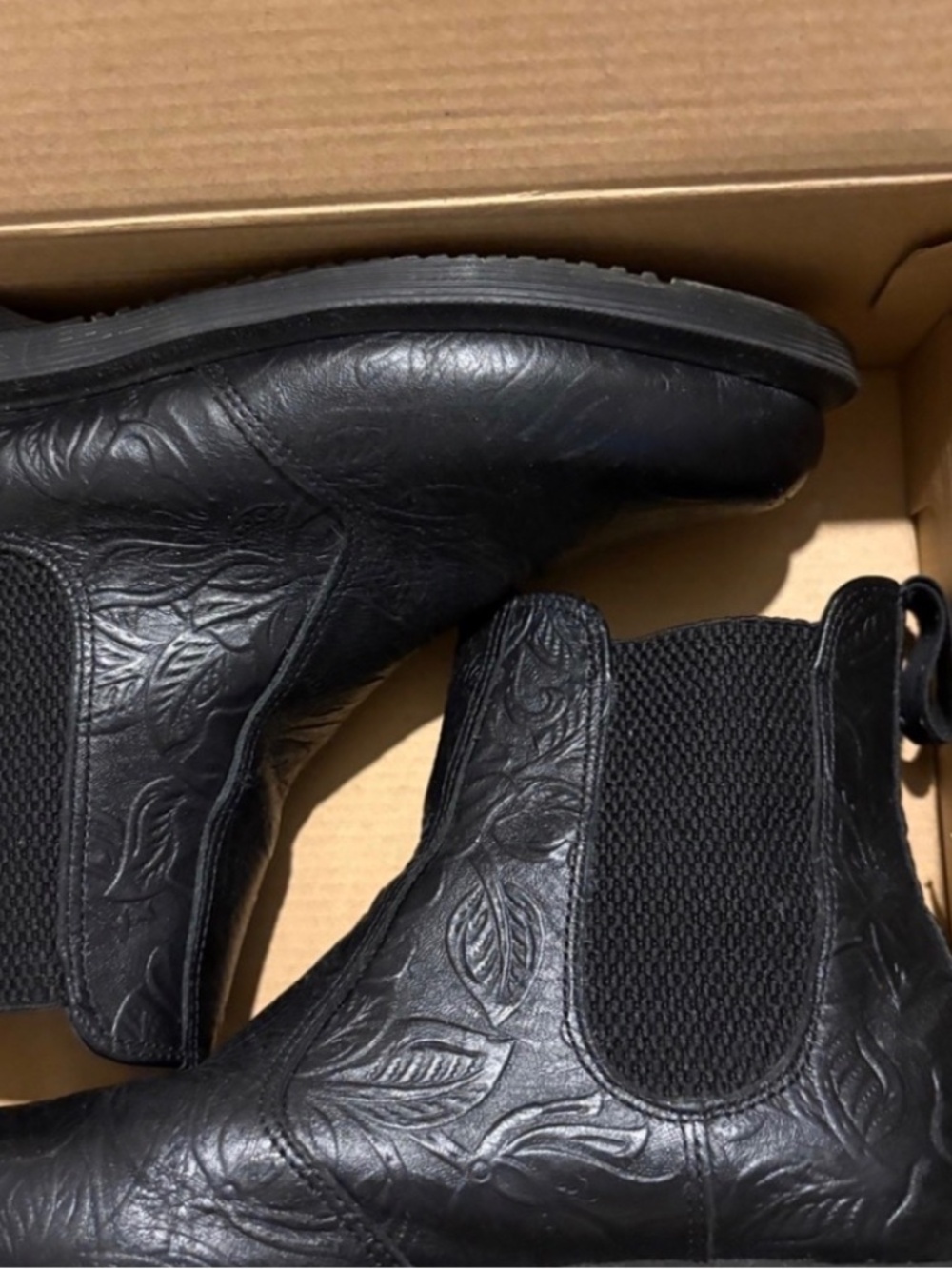 Dr. Martens floral embossed Chelsea boot
